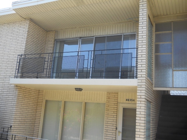 4635 W 95th St Apt B, Oak Lawn, IL 60453 