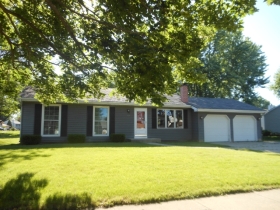 302 N Bromley Dr, Mchenry, IL 60050 