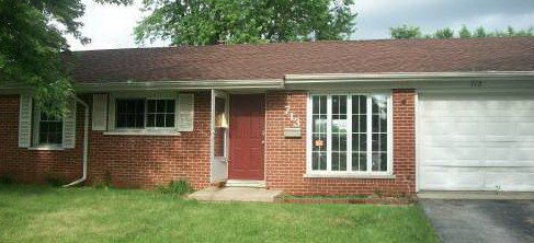 713 Parkside Circle, Streamwood, IL 60107 