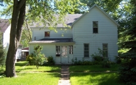262 W Spruce St, Paxton, IL 60957 