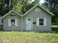 2814 E 24th St, Granite City, IL 62040 