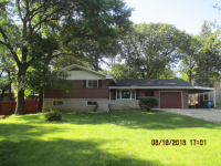 1253 Woodland Dr, Joliet, IL 60436 