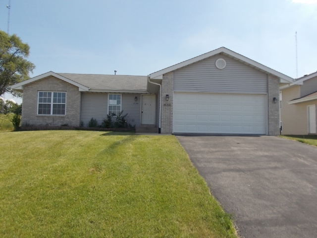 3155 Holiday Dr, Rockford, IL 61109 