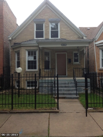 832 N Drake Ave, Chicago, IL 60651 