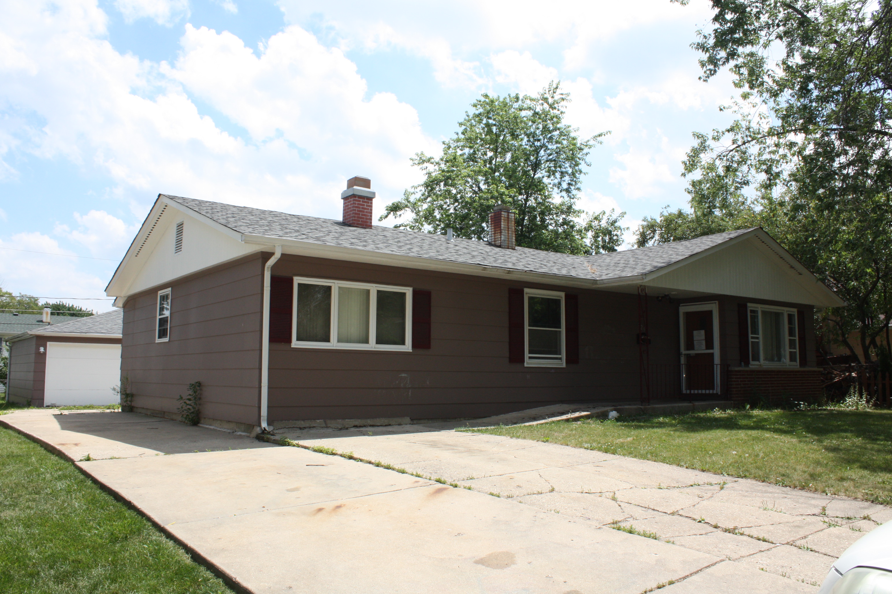 7291 Thornwood Street, Hanover Park, IL 60133 