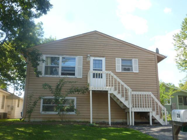 28 Rushmore Rd, Fox Lake, IL 60020 