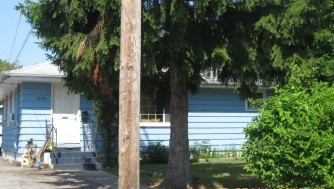 1020 Lorraine Ave, Waukegan, IL 60085 