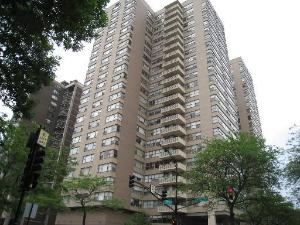 6301 N Sheridan Rd 18c, Chicago, IL 60660 