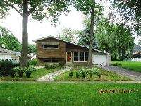 1112 S 12th Ave, Saint Charles, IL 60174 