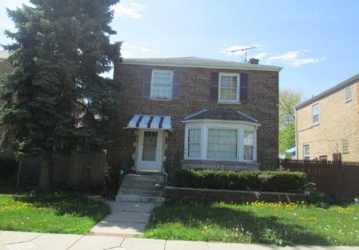 5643 W Roscoe St, Chicago, IL 60634 