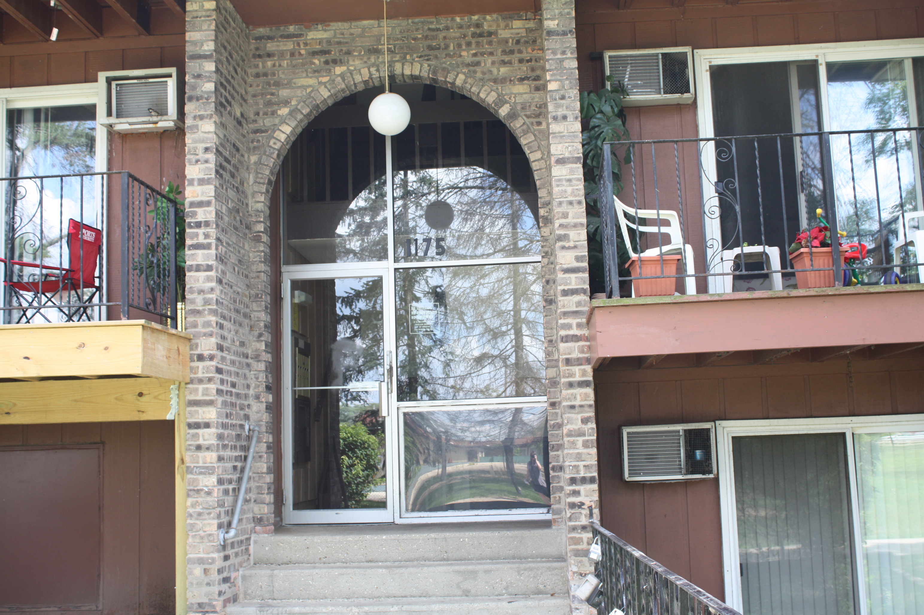 1175 Valley Lane #203, Hoffman Estates, IL 60169 