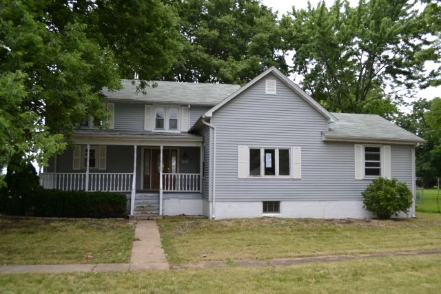 110 West Belle St, Oreana, IL 62554 