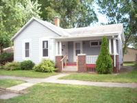 712 Ohara St, Bloomington, IL 61701 