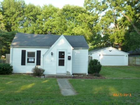 2910 S 13th St, Springfield, IL 62703 