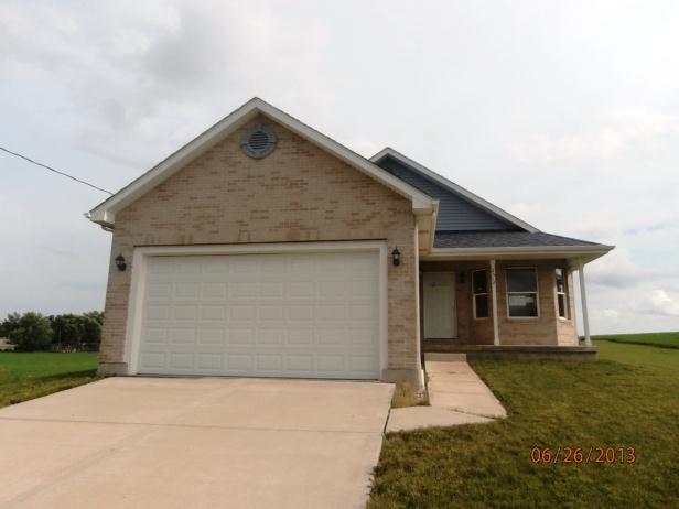 2612 N 3653rd Road, Sheridan, IL 60551 