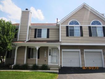 270 Sandhurst Ln, South Elgin, IL 60177 