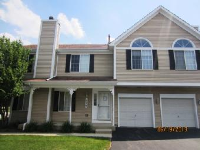 270 Sandhurst Ln, South Elgin, IL 60177 