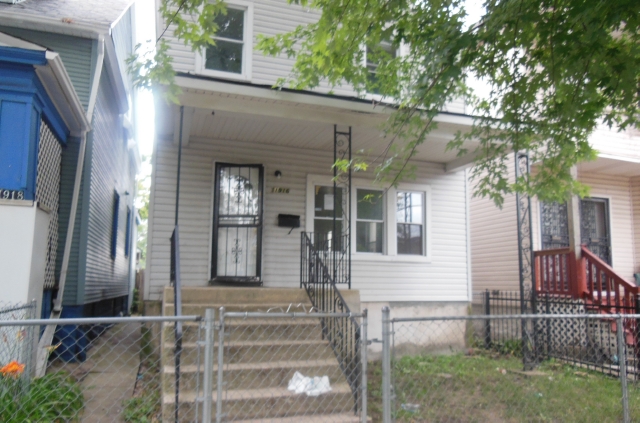 11916 S Lowe Avenue, Chicago, IL 60628 