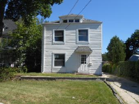 319 Villa St, Elgin, IL 60120 