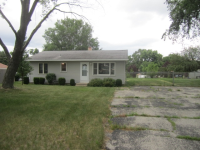 2206 Mill Ln, Mchenry, IL 60051 