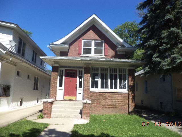 803 N 4th Ave, Maywood, IL 60153 