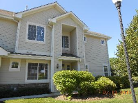 567 Blue Springs Dr, Fox Lake, IL 60020 