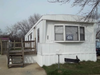 296 Betty, Park City, IL 60085 