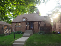 9704 S Central Park Ave, Evergreen Park, IL 60805 