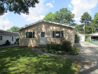 22 N Fairlawn Ave, Mundelein, IL 60060 