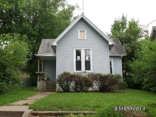 1337 Benton St, Rockford, IL 61107 