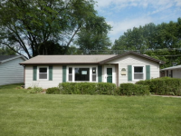 208 N Levasseur Ave, Bourbonnais, IL 60914 