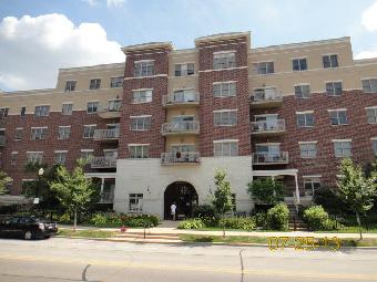 965 Rogers St Unit 107, Downers Grove, IL 60515 