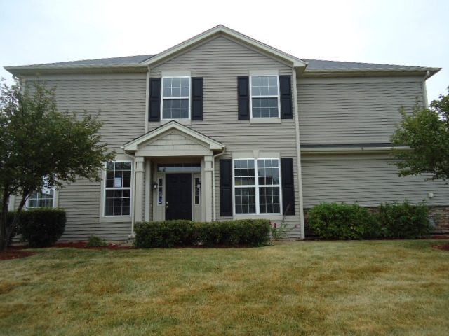 2210 Gallant Fox Cir, Montgomery, IL 60538 