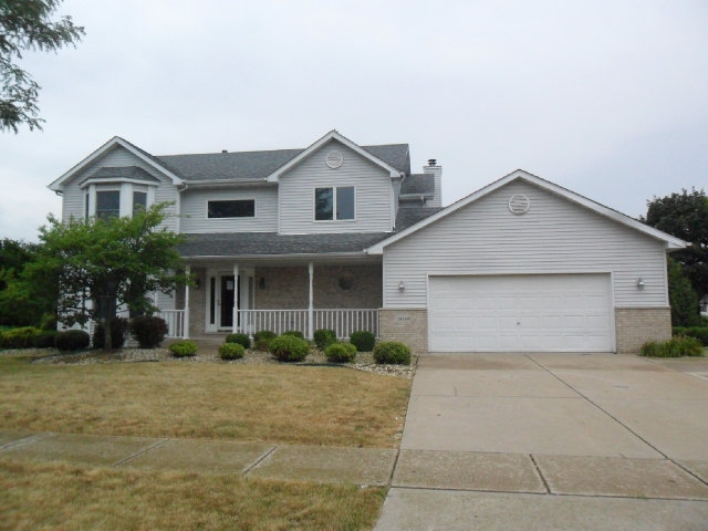 24149 S Iroquois Dr, Channahon, IL 60410 