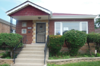 9005 S Yates Blvd, Chicago, IL 60617 