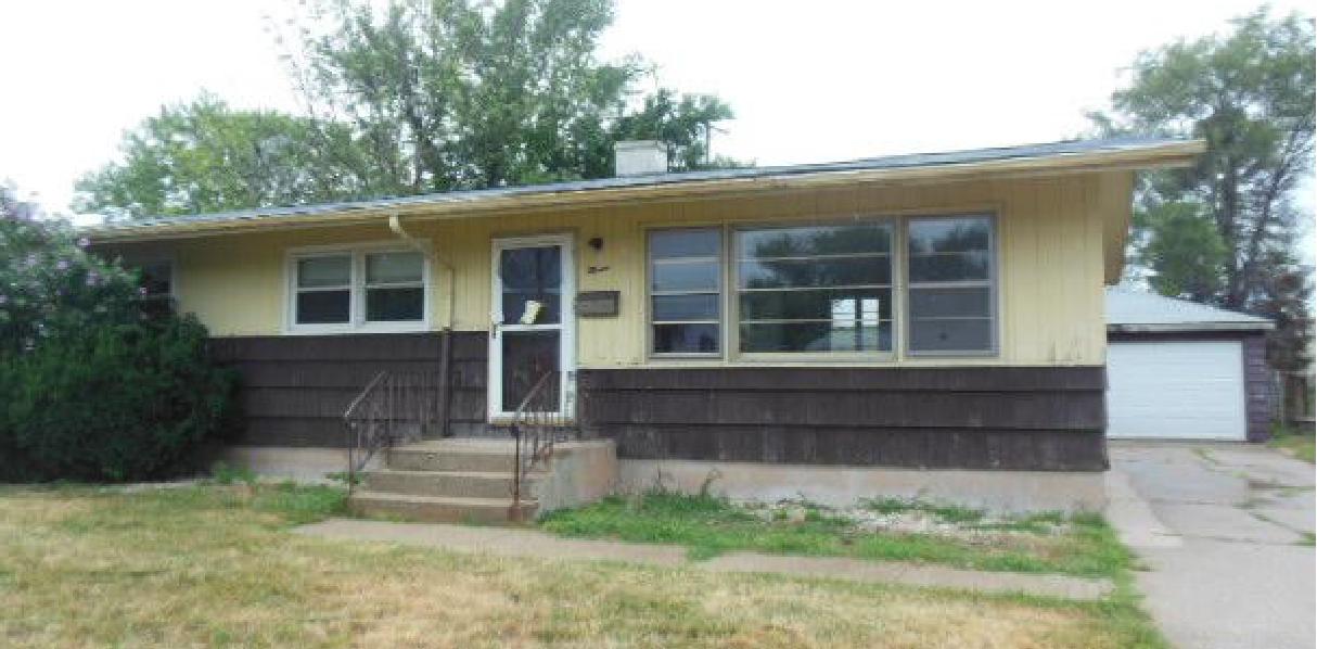 12 Indianwood Dr, Thornton, IL 60476 