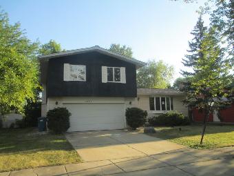 5252 Arquilla Dr, Richton Park, IL 60471 