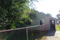 237 Earl Ave, Creve Coeur, IL 61610 