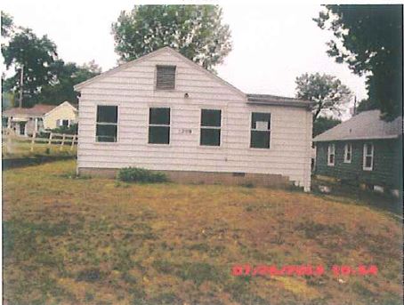 1209 S 13th St, Pekin, IL 61554 