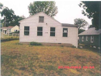 1209 S 13th St, Pekin, IL 61554 