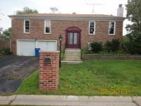 330 Stockport Court, Roselle, IL 60172 