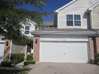 3035 Courtland St, Woodstock, IL 60098 