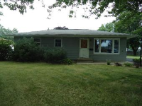 815 W Dearborn St, Plano, IL 60545 