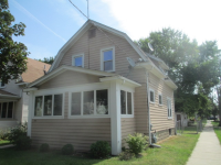 646 Bangs St, Aurora, IL 60505 