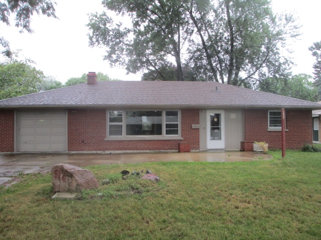 512 Michigan Ave, Aurora, IL 60506 