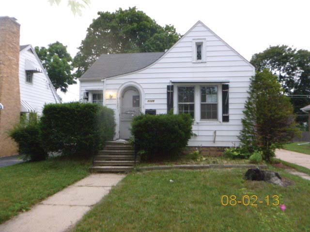 1125 Westmoreland Ave, Waukegan, IL 60085 