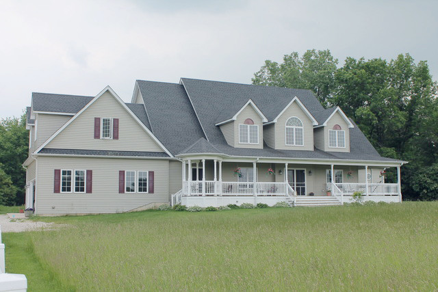 17803 Streit Road, Harvard, IL 17803 