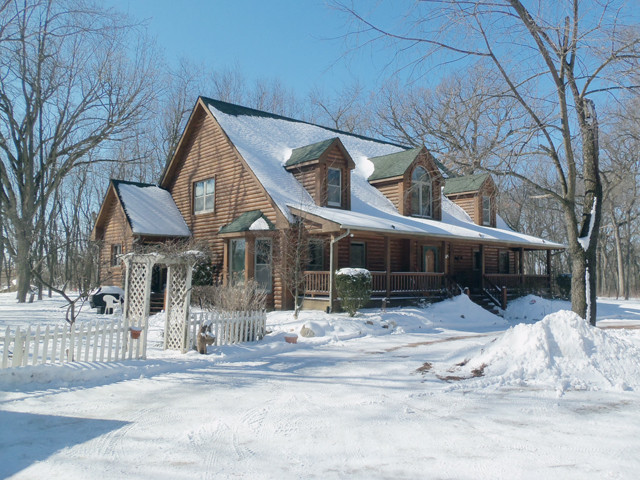 9901 Reese Road, Harvard, IL 60033 