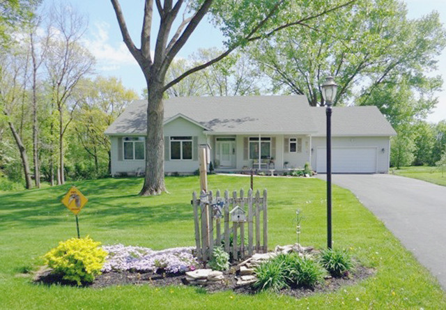 405 Bradley Lane, Kirkland, IL 60146 