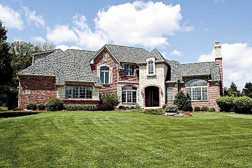 3213 Berry Street, Crystal Lake, IL 60012 